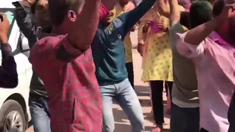 Vrindavan holi you must watch 👍 #holifestival #vrindavan #krishna