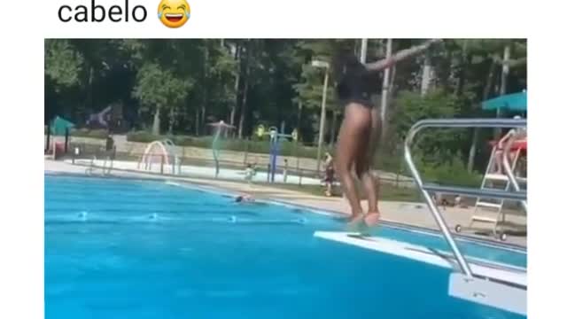 Tutorial on how to dive without getting your hair wet