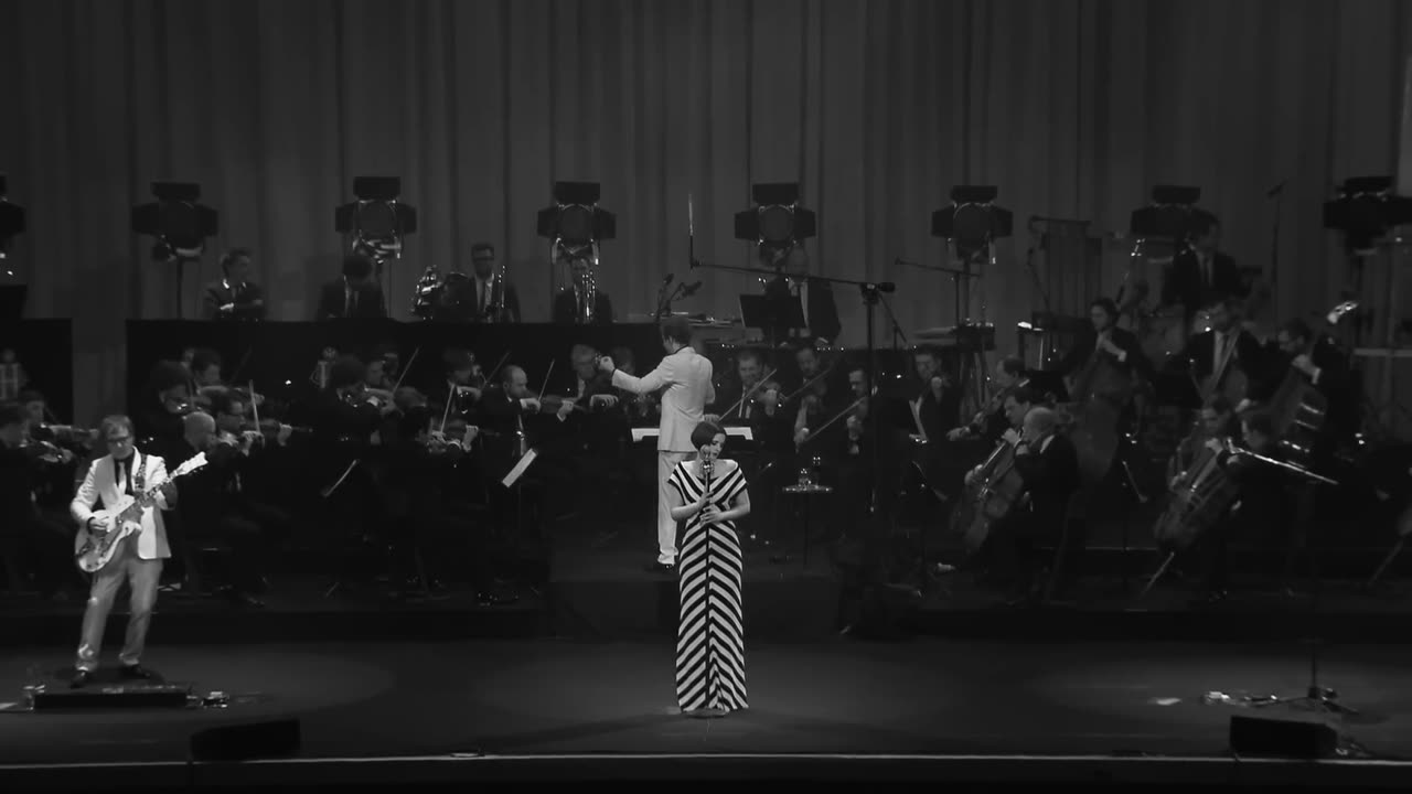 Hooverphonic - Mad About You (Live at Koningin Elisabethzaal 2012)