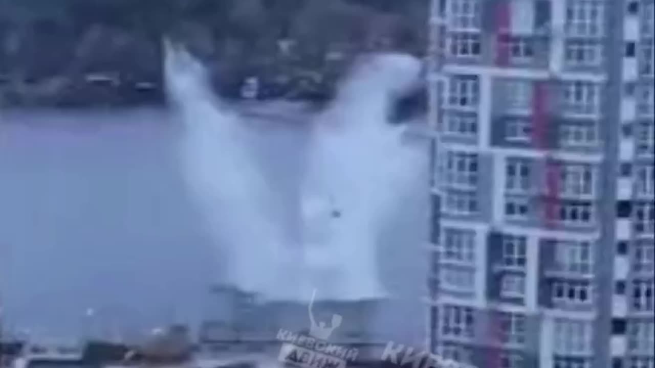 A Russian Missile Falling Out of the Sky into a River in Kyiv(Incredible)