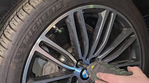 REBUILDING A WRECKED BMW 540i - Project Sugar PT10.10