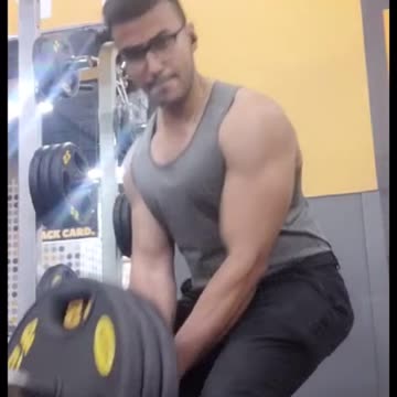 Pecs’s peaks 1 Work out