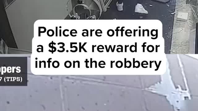 Thieves stole over $2 million in jewelry in under a minute, the NYPD says