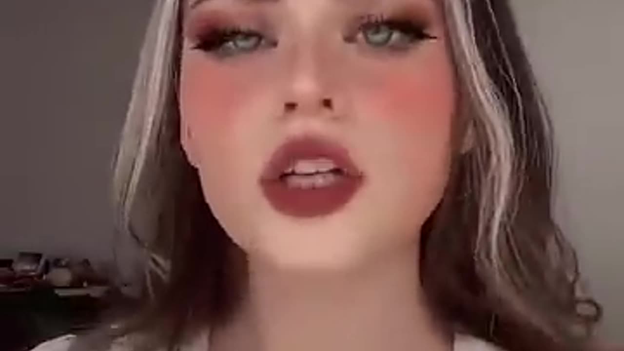 Is she using Filter? 😳ðŸ¤.. #secret #makeup #filter