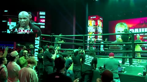 Mike Tyson, Jake Paul work out ahead of fight