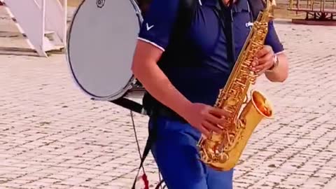 one men one band in nepal
