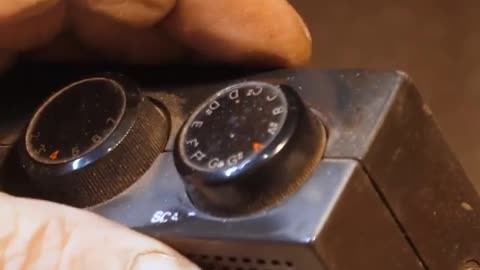 The process of making musical instruments Sit by experts 🎼: