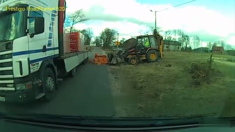 TOTAL IDIOTS AT WORK !😆😆😆| try not to laugh