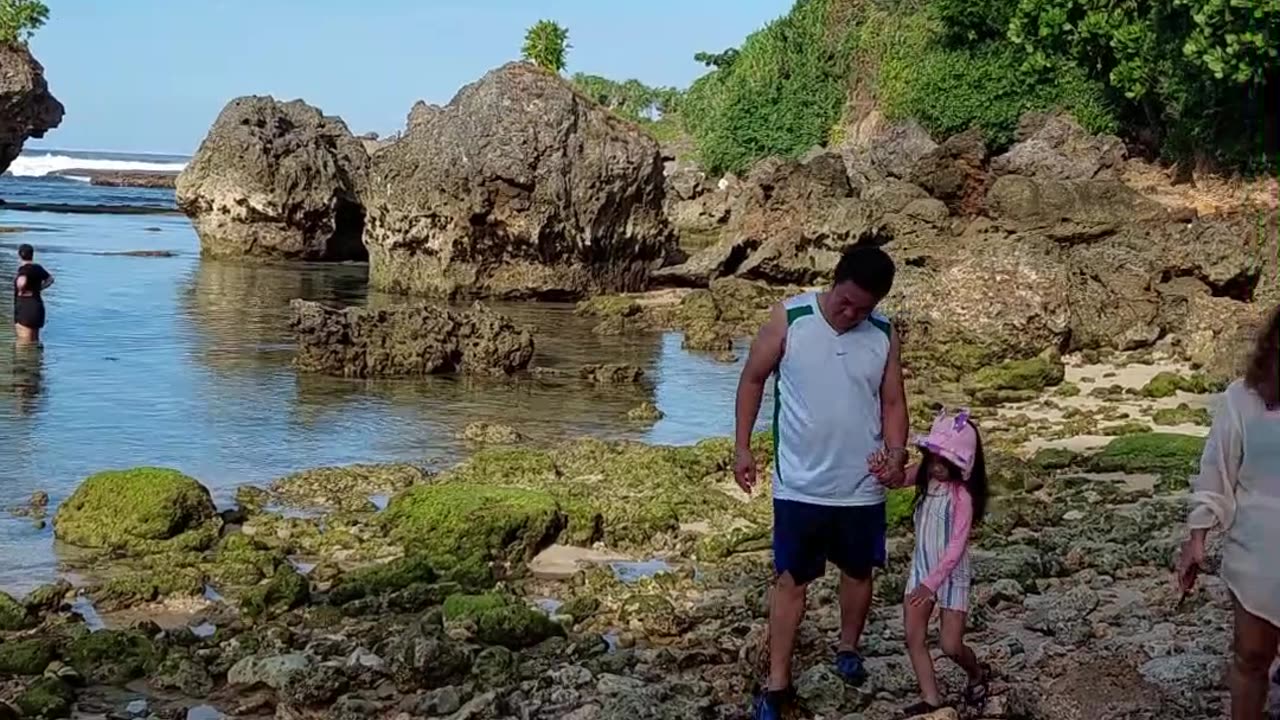 Wow Philippines! Guess where it is in the Philippines? Amazing Place