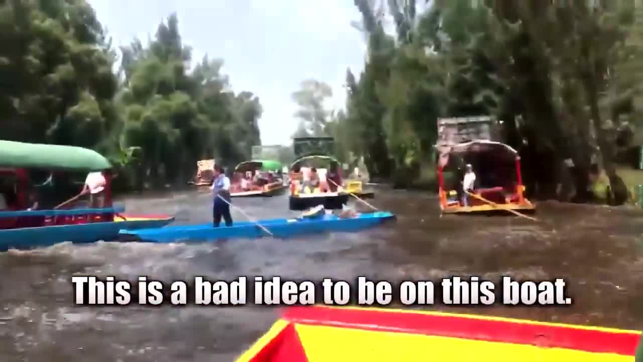 American Tourists Capture Video of Mexico's Deadly Earthquake During Boat Ride