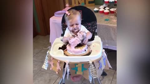 baby style of eating cake