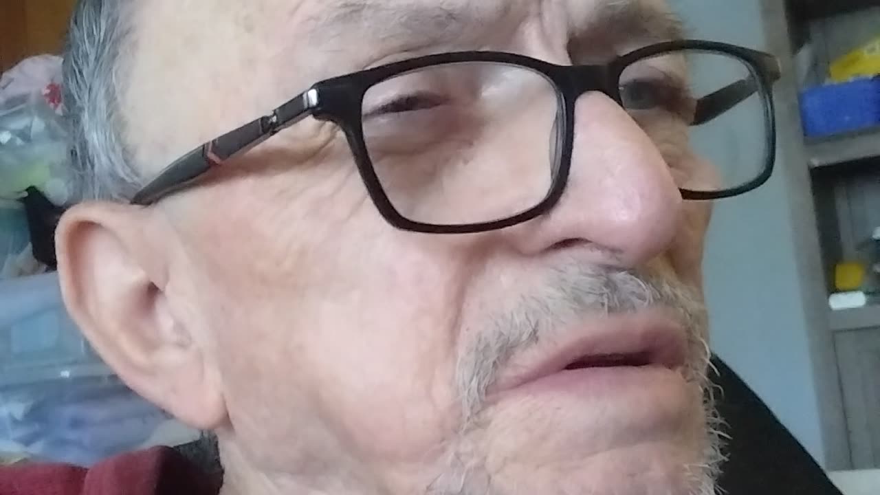 EGOISMO GOBIERNA AL MUNDO.