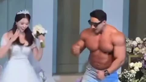 وقتی رفیق داماد بدنسازه
