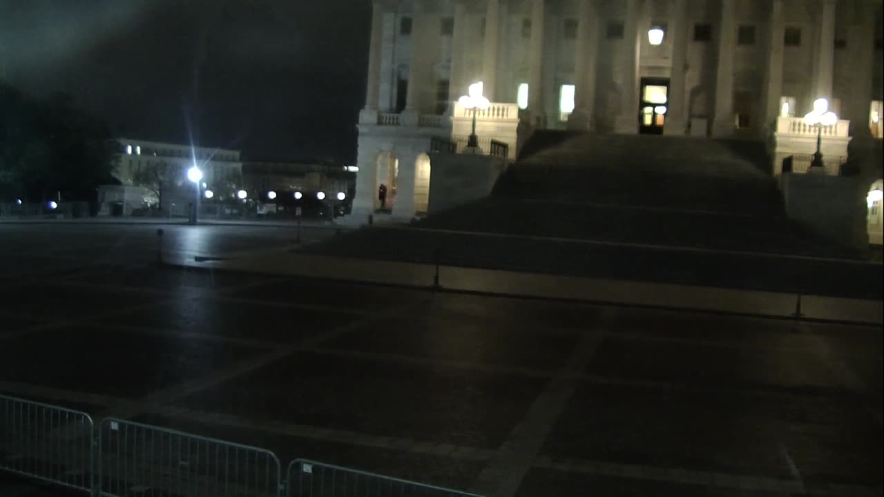 7202USCG00EastFrontHouseEgg_2021-01-05_00h00min00s127ms.mp4