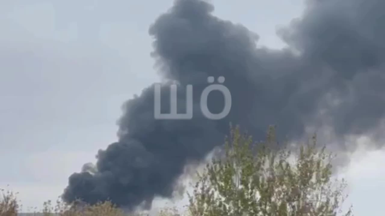 🔥👀 Three UAVs attacked two enterprises in Shebekino, Belgorod region.