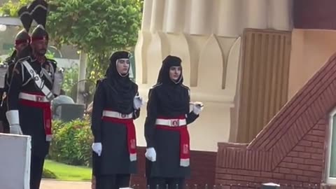 Pak lady army
