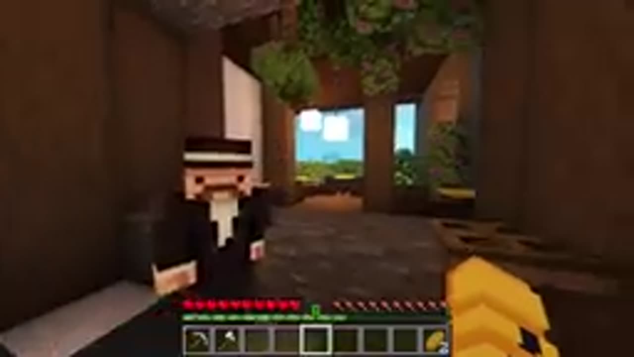 Daisy OPENS a RESTAURANT in Minecraft