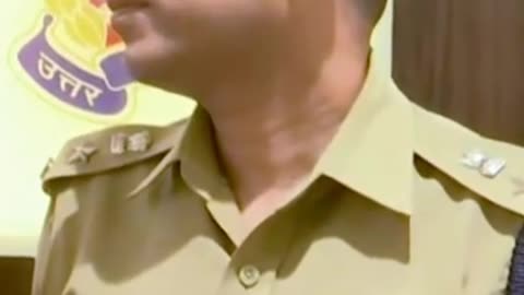 الحوكمة الانقسامية: قصة ضابطين تحت حكم يوغي