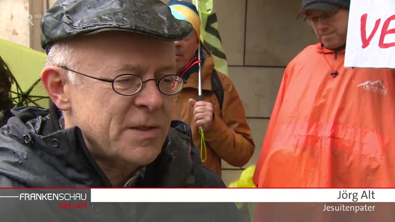 Jesuitenpater solidarisiert sich mit Klima-Aktivisten und zeigt sich bei Polizei an _ BR24