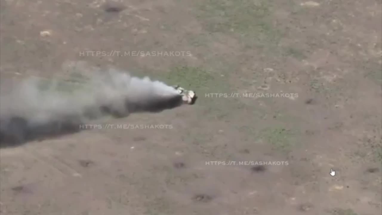 FPV Drone Destroys a Ukrainian Bradley IFV