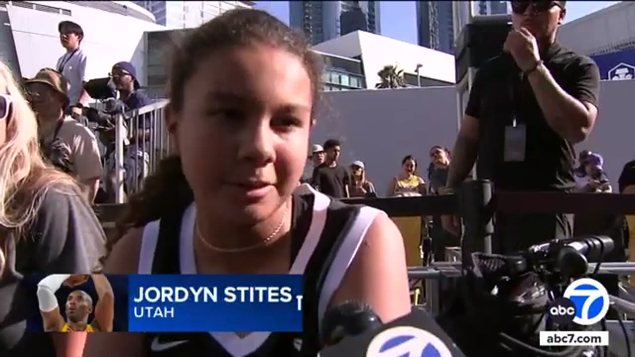 Kobe Bryant fans pay tribute to Lakers legend on Mamba Day