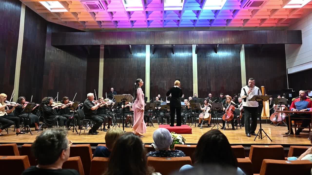 G. Donizetti. "L'Elisir d'Amore", 'Barcarola a due voci'