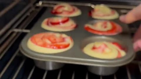 Ready in a short time Delicious ResBerry Cake Pastry