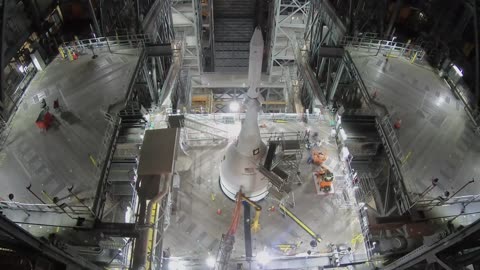 Artemis Crew Access Arm retraction inside Vehicle Assembly Building