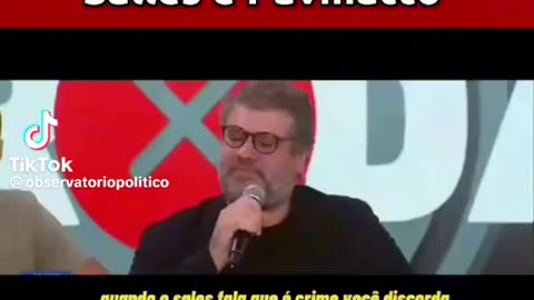 Comunista tentando defender grupo terrorista MST