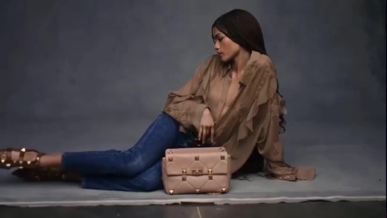 Zendaya Biography: Disney Star to Hollywood Sensation | Zendaya's Lifestyle and Net Worth Revealed