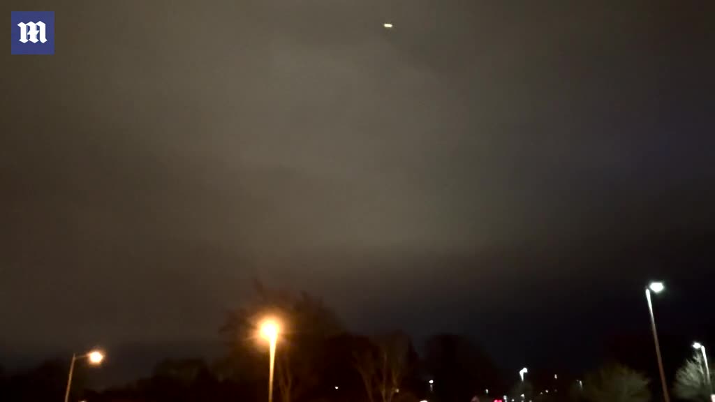 Witnesses in Wisconsin share videos of possible UFO sighting