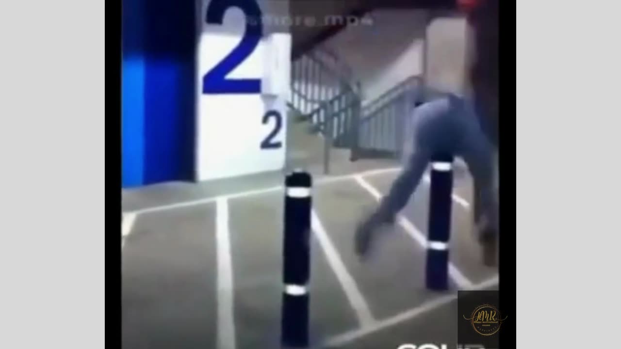 Laugh Riot Extravaganza: A Medley of Side-Splitting Moments Packed into Few Bites!ENJOY!