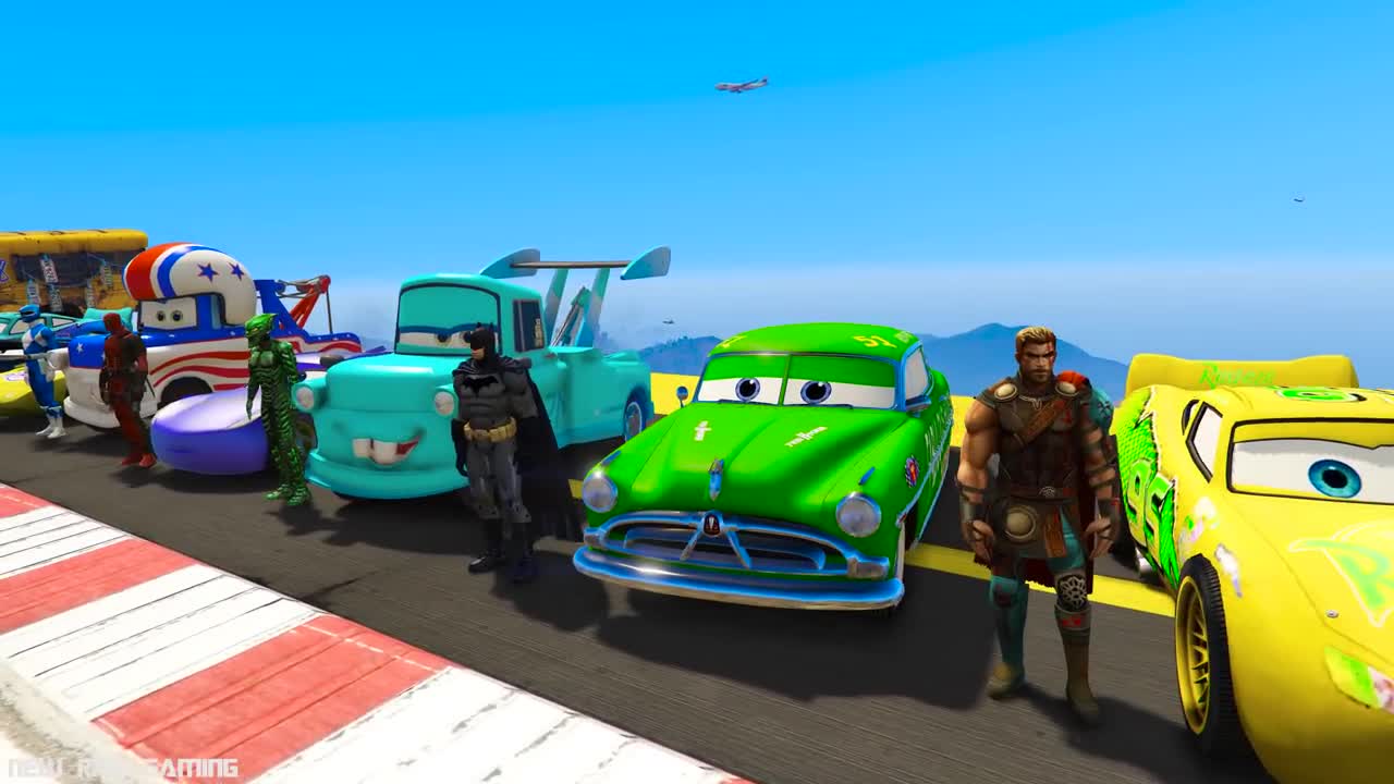 SPIDERMAN McQueen Ramp Challenge JUMP