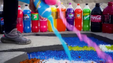 How to make Rainbow Halloween Pumpkins with Orbeez, Big Fanta,Coca Cola vs Mentos and Popular Sodas1