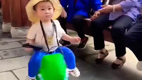 Funny baby 🤣🤣🍼