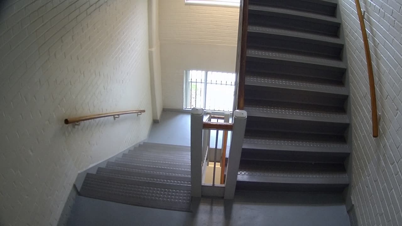 3883FHOB03Stair7_2021-01-06_08h42min59s577ms.mp4