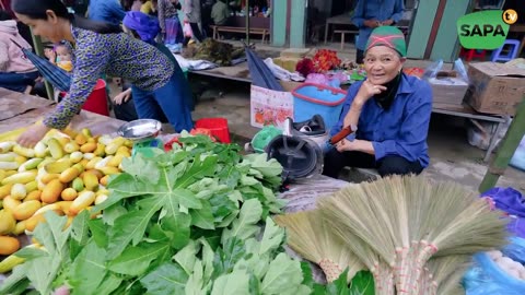 CHỢ PHIÊN BIÊN GIỚI MƯỜNG KHƯƠNG BÁN TOÀN LỢN CẮP NÁCH