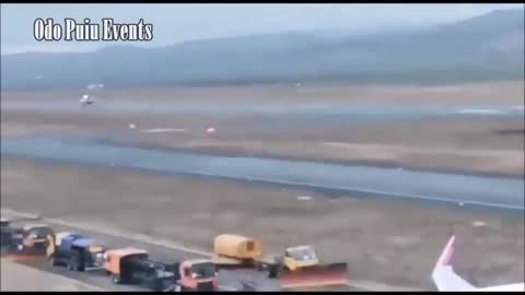 Ukrainian Su-27 Lands In NATO Airbase Escorted By Two Romanian F-16s.