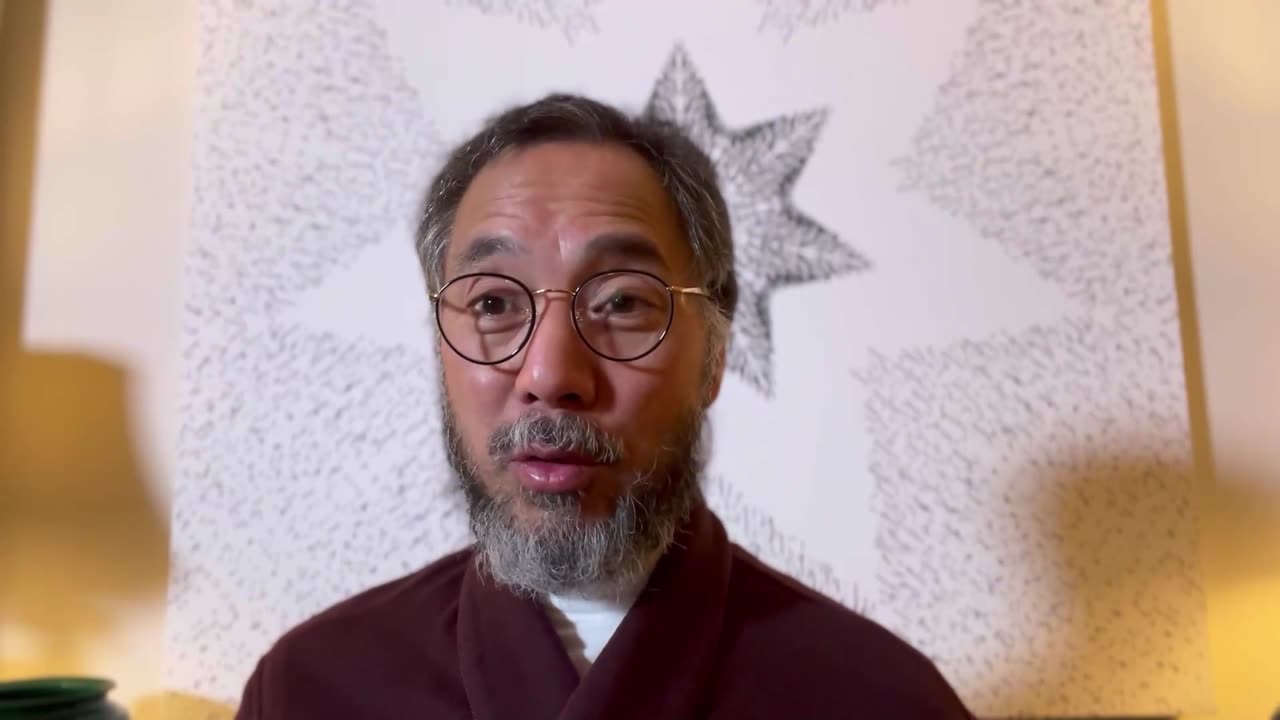 20230219 衷心的感激香港机场的三位警察勇士依法依规的拯救了新中国联邦的一家六口安全的到达了美国
