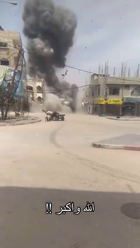 Estado terrorista de Israel em ação pra cima dos civis.