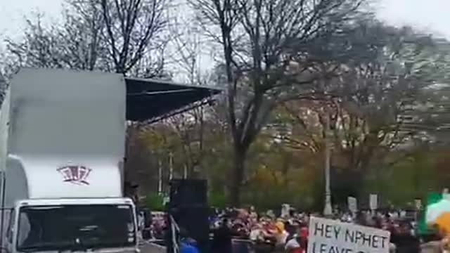 Ireland: Parents pull kids from school, strike to protest vaccine passports/mandates Dec. 3 2021