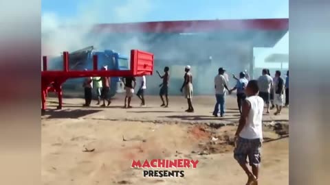 Truck Fails, CRAZY TRUCK DRIVING FAILS 2023