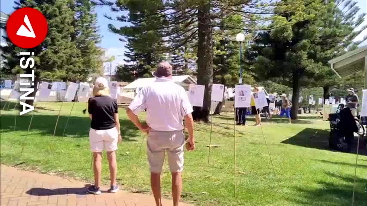 Ciudadanos de Sidney, Australia, dan homenaje a víctimas de vacunas Covid