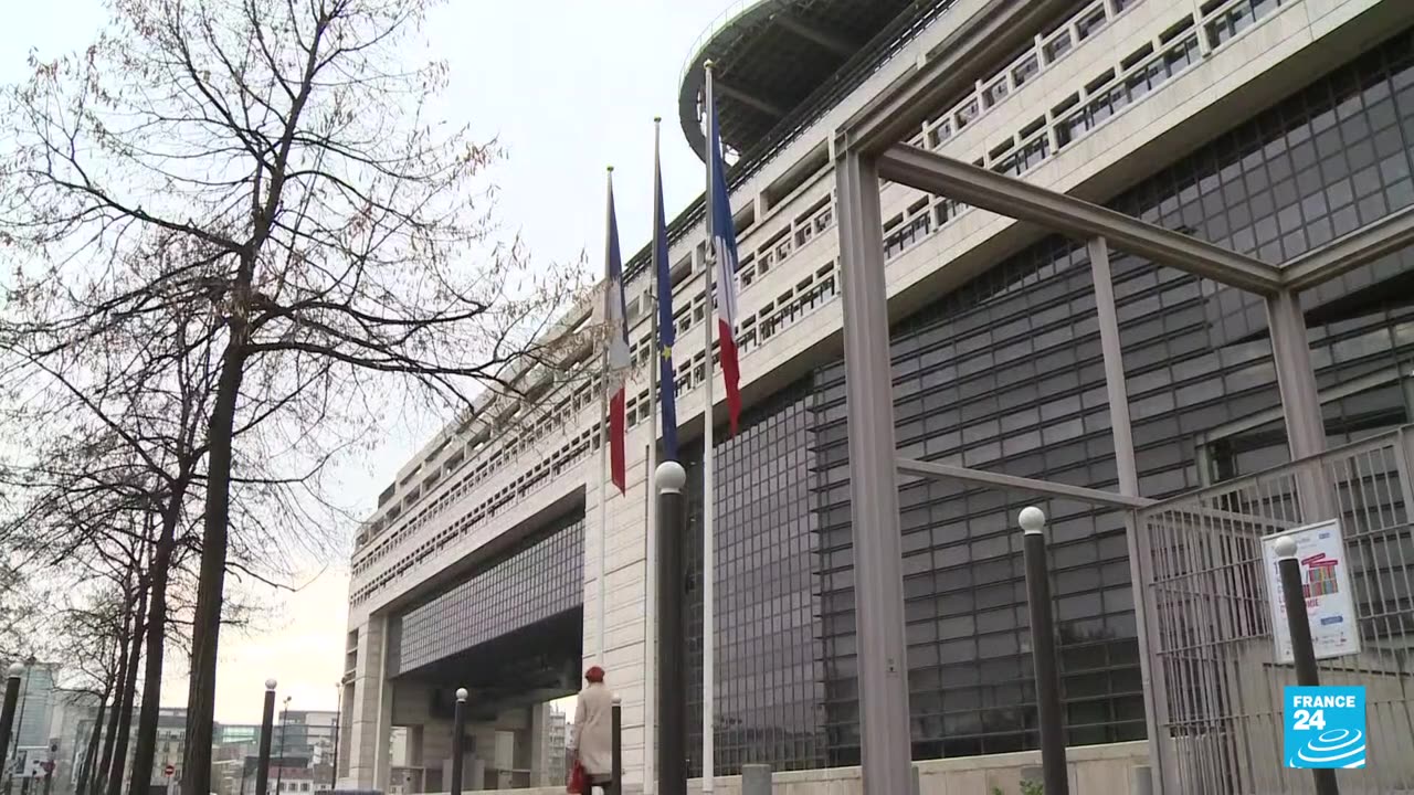 Los problemas más urgentes a los que se enfrenta Bayrou, nuevo primer ministro de Francia