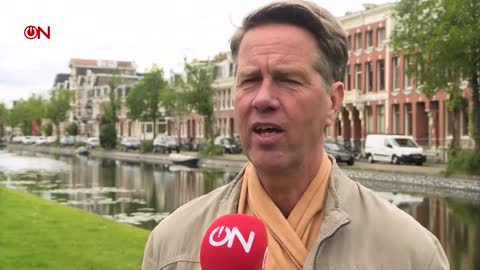 Minister bemoeit zich met inhoud van de media