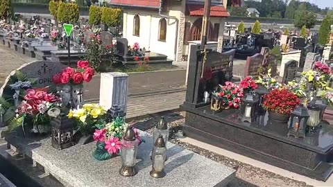 Grób kapitana polskich sił powietrznych, Mieczysława Medweckiego, Morawica, niedaleko Krakowa