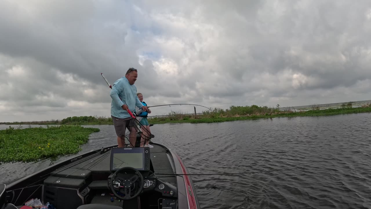 Daughter Reels in Big Fish Without Help From Dad