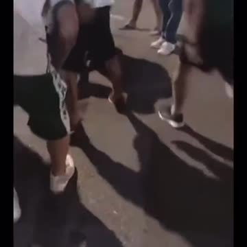 Vídeo mostra o momento em que torcedora é atingida e cai