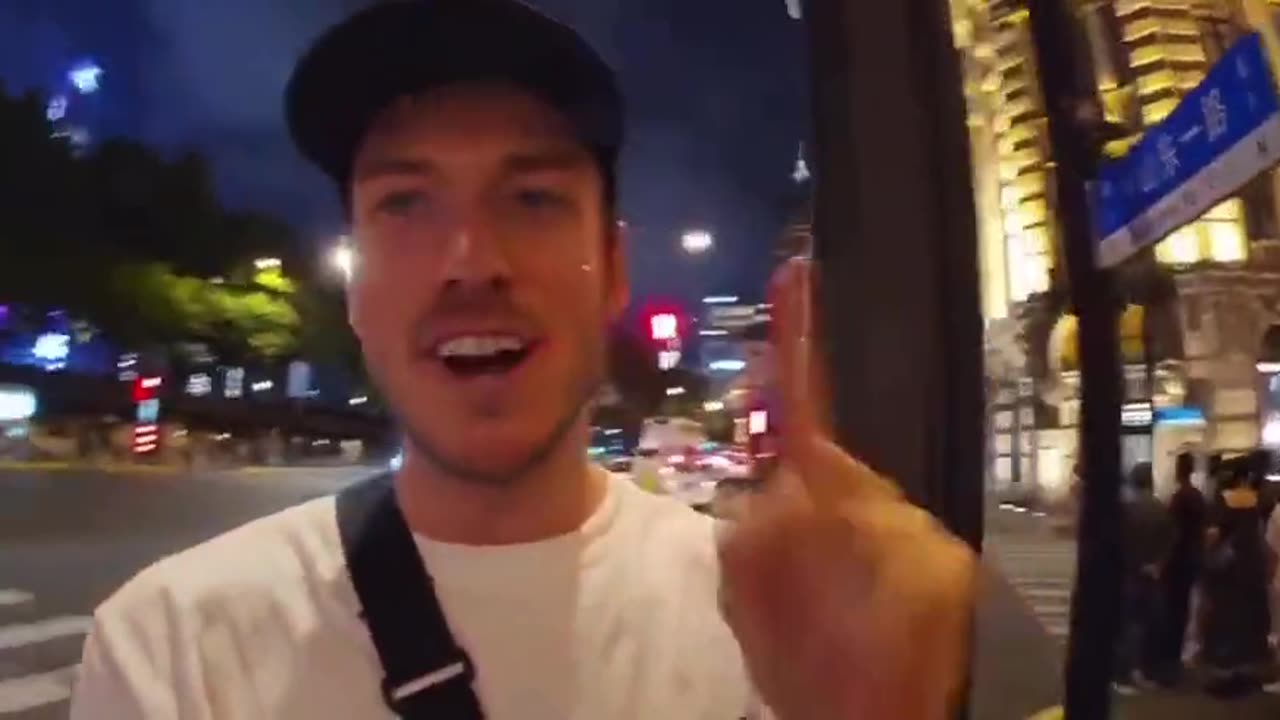 Δημόσια διαπόμπευση σε γιγαντοοθόνη αν περάσεις “παράνομα” δρόμο