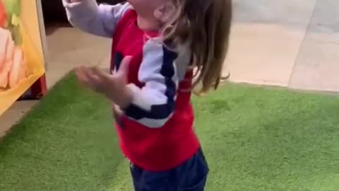 Omg🤩🥰 Love Kiss Hug You👈 Turkish icecream prank #funny #comedy #shorts